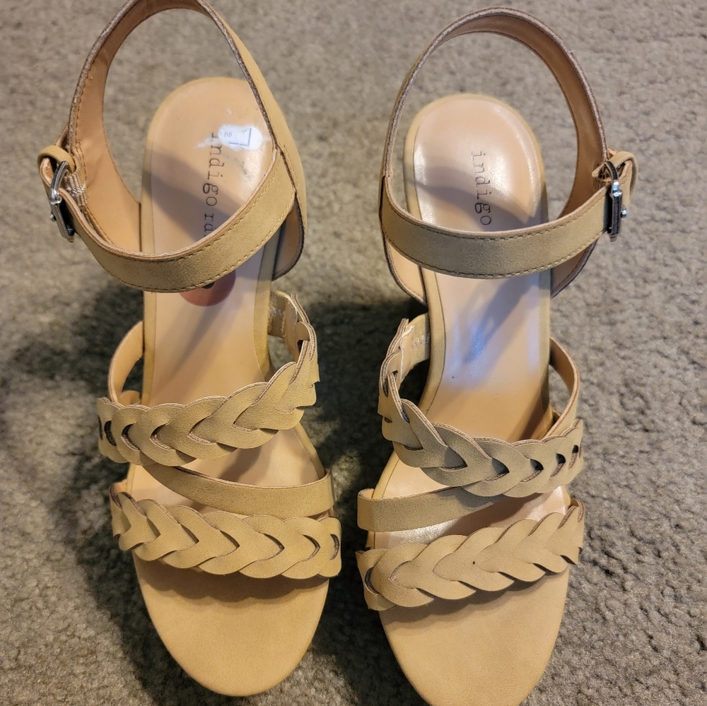 Women's Wedge shoes Sz 8